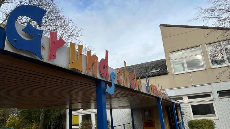 Die Grundschule Himmelpforten soll mit einem neuen, zweistöckigen Gebäude ergänzt werden und zusätzliche Räume für den Ganztagsbetrieb erhalten.