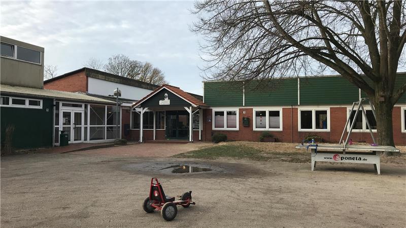 Überblick: So soll der Ganztag an den Schulen in Nordkehdingen laufen Die Grundschule in Balje.