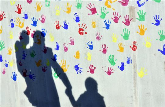 Die Grundschule in Hagen ist die kleinste in Stade. Symbolfoto: Peter Kneffel/dpa