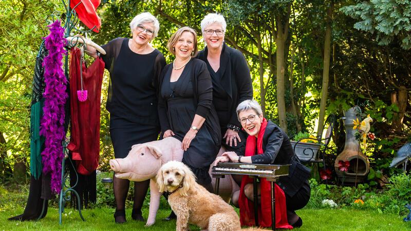 Die Gruppe Ladies First tritt in der Harsefelder Kirche auf. Freuen Sie sich auf einen vergnüglichen Abend mit den Ladies Dörte Hoffmann, Uschi Terne, Ute Düwer und Stella Vehse.