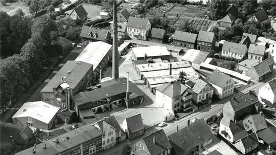 Die Gummiwarenfabrik in Stade: Eine Luftbildaufnahme vom Werksgelände aus dem Jahr 1965.