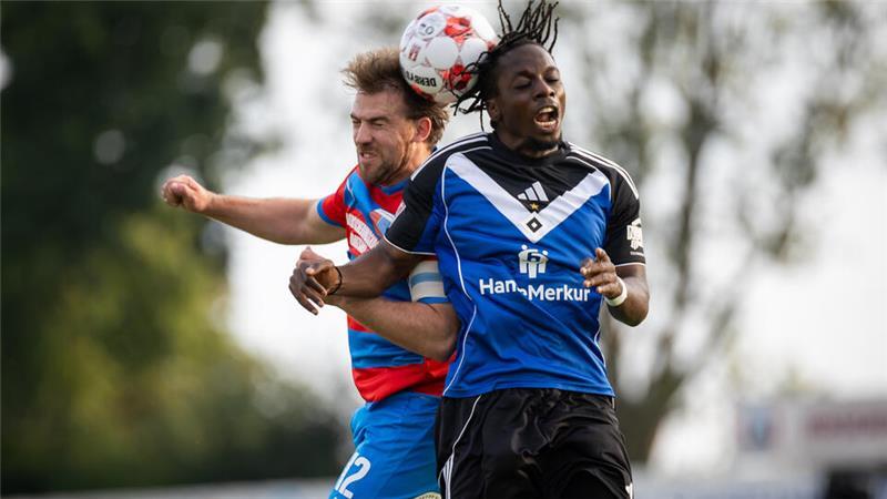 Die HSV-Talente haben sich an die Robustheit der Liga gewöhnt. D/A-Kapitän Nico von der Reith spielte zuletzt nach seiner Nasen-OP mit Maske, nahm diese aber im Spiel wieder ab.