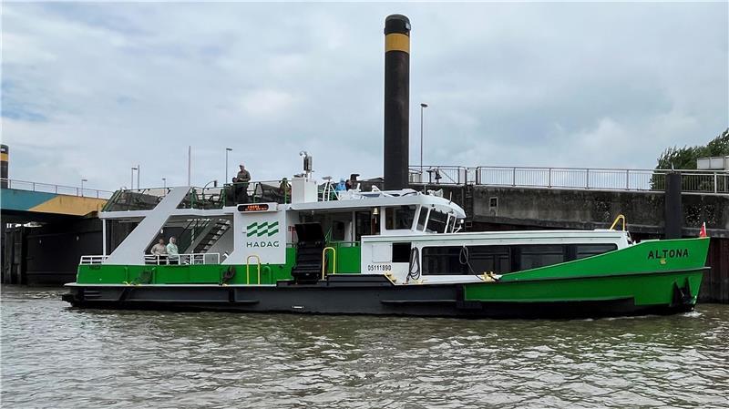 Die Hadag-Fähre Cranz-Blankenese soll reaktiviert werden - im Zuge eines Ringverkehrs auf der Elbe zwischen den Anlegern in Hamburg, in Grünendeich und in Wedel.
