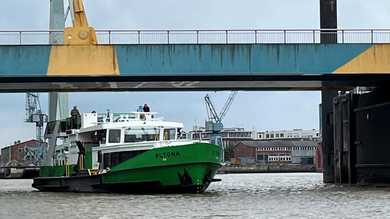 Ärger im Alten Land: Hadag will Fähre Cranz-Blankenese einstellen Die Hadag-Fähre Cranz-Blankenese steht vor dem Aus.