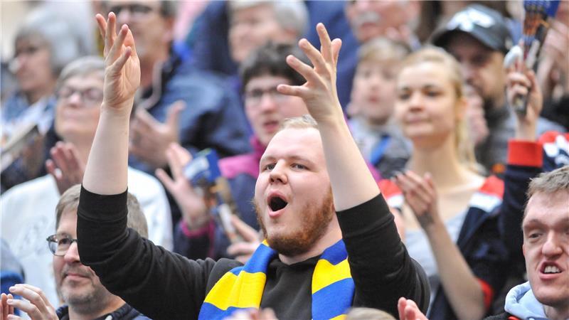 Die Halle Nord war mit mehr als 1200 Zuschauern fast ausverkauft.