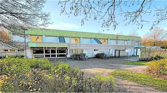 Die Halle Süd ist inzwischen mehr als 40 Jahre alt. Sie soll für rund neun Millionen Euro saniert und erweitert werden.