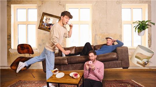 Die Hamburger Band Deine Freunde, das sind Lukas Nimscheck, Markus Pauli und Florian Sump.