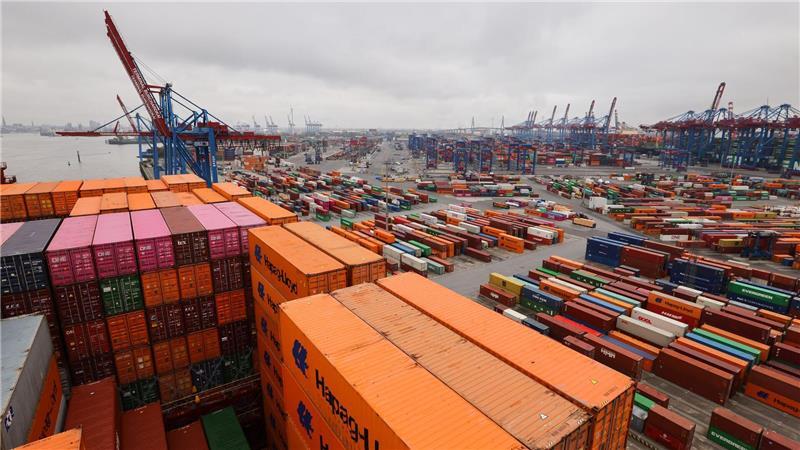 Handelskammer Hamburg wirbt für Verhandlungen mit den USA Die Hamburger Exportwirtschaft zeigt sich vom angekündigten US-Zollpaket besorgt. (Archivbild)