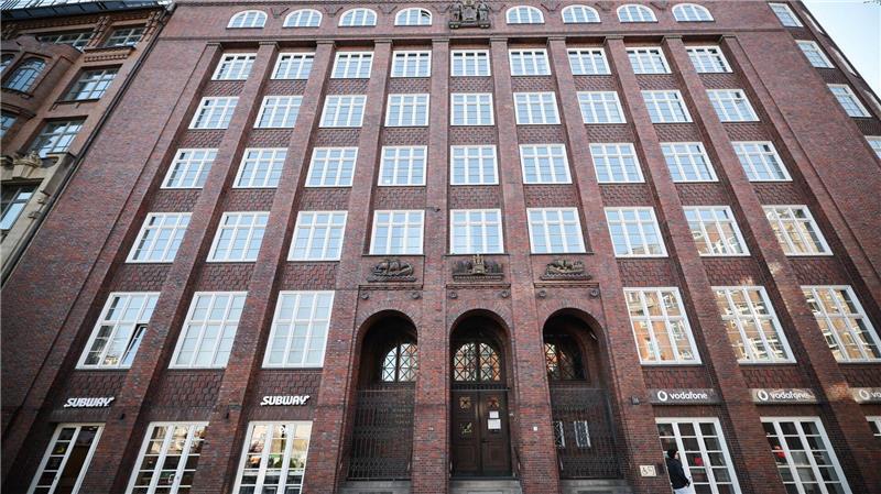 Die Hamburger Finanzämter kassierten im vergangenen Jahr so viel Gewerbesteuer wie noch nie. (Archivbild)