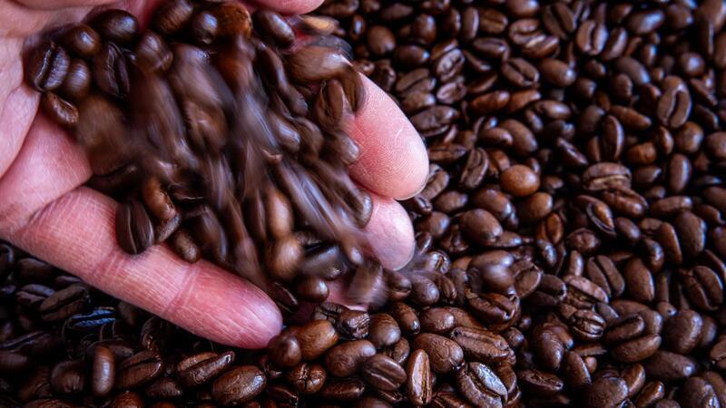Diebstahl im großen Stil: Polizei erwischt Hamburger mit 500 Kilo Kaffee Die Hamburger Polizei ermittelt nach einem Kaffeediebstahl in großem Stil. (Symbolfoto)