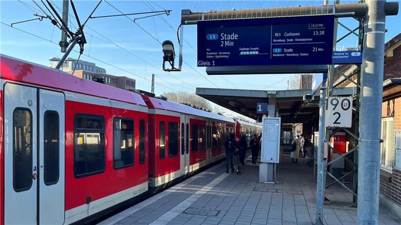 Die Hamburger S-Bahn wird jährlich von 280 Millionen Fahrgästen genutzt.