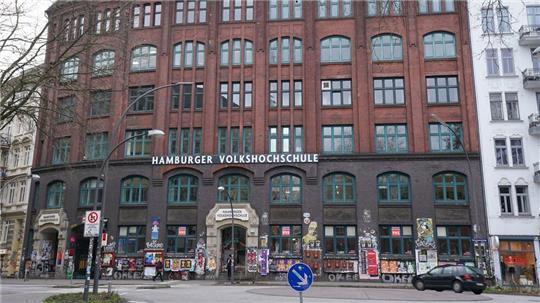Die Hamburger Volkshochschule verzeichnete 2024 ein Rekordjahr. (Archivbild)