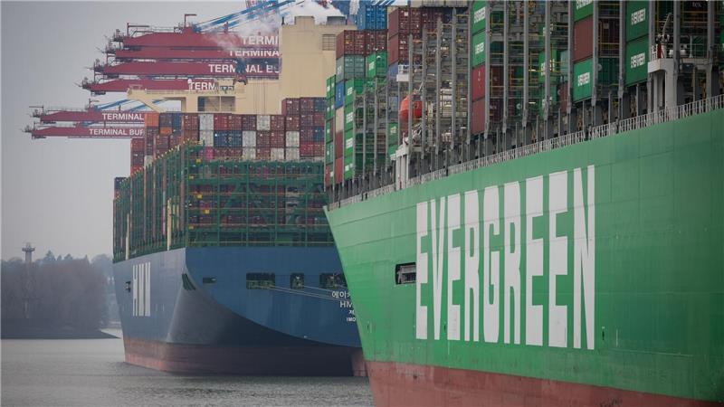 Die Hamburger Wirtschaft hat ihre Exporte im vergangenen Jahr trotz massiver Rückgänge im US-Geschäft gesteigert. (Symbolbild)