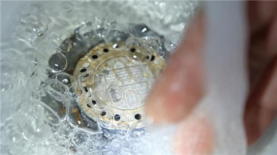 Die Hamburger gehen nach Angaben des statistischen Amtes sparsamer mit Trinkwasser um.