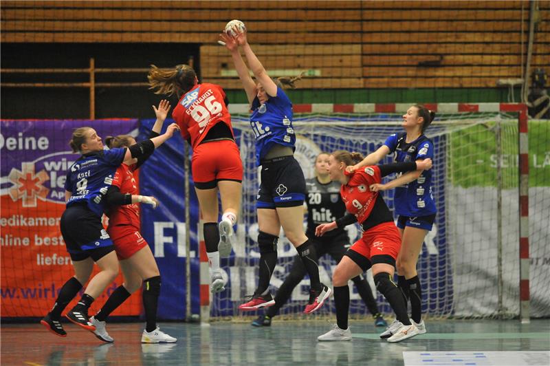Die Handballerinnen des Buxtehuder SV haben das Bundesliga-Nachholspiel gegen die Kurpfalz-Bären aus Ketsch souverän gewonnen. Foto: Jan Iso Jürgens