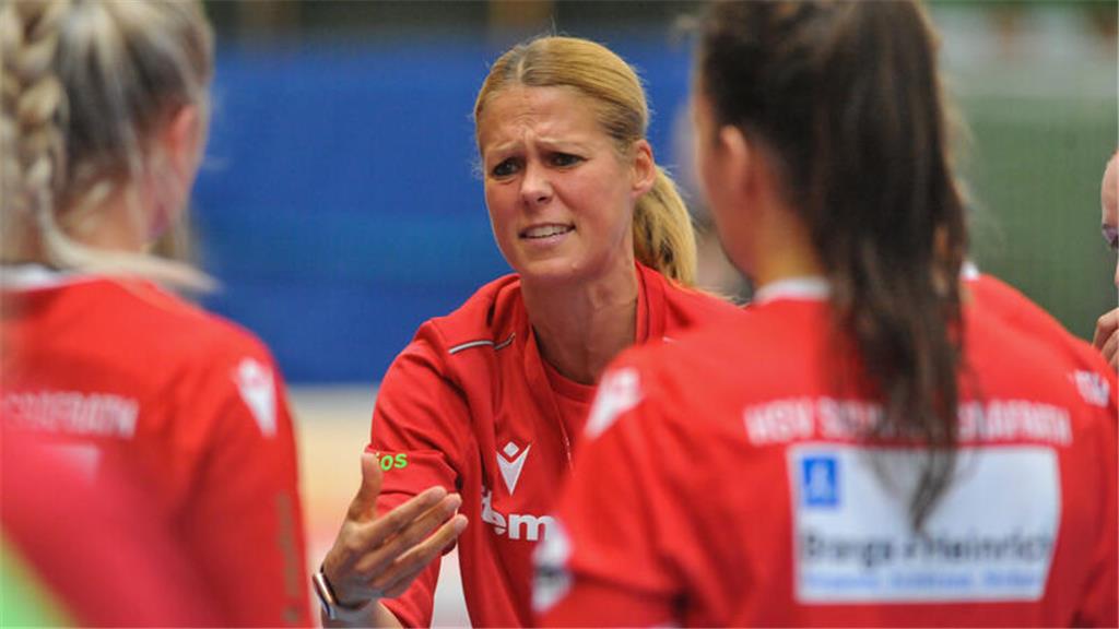 Die Handballerinnen des Buxtehuder SV haben ihren zweiten Saisonsieg im fünften ...