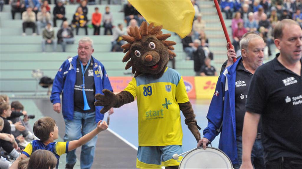 Die Handballerinnen des Buxtehuder SV haben ihren zweiten Saisonsieg im fünften ...