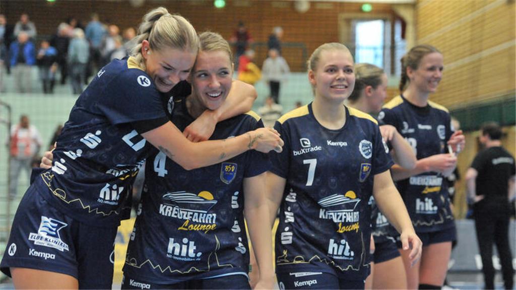Die Handballerinnen des Buxtehuder SV haben ihren zweiten Saisonsieg im fünften ...