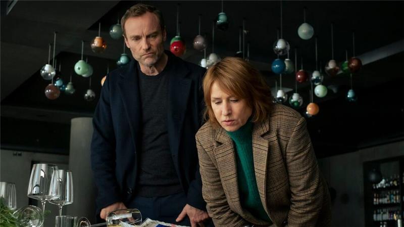 Die Hauptstadt ist in Unruhe. Susanne Bonard und Robert Karow sind auf der Suche nach einem Scharfschützen.