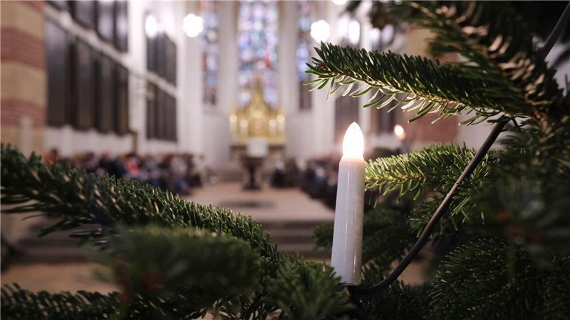 Die Heiligabend-Gottesdienste waren nach einer Statistik der Evangelischen Kirche in Deutschland (EKD) gut besucht. (Archivbild)