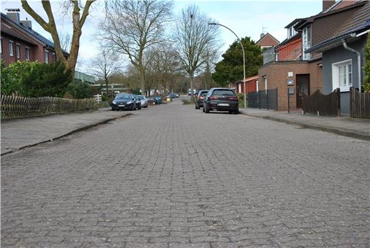 Die Hermannstraße in Horneburg wird 2023 erneuert, gleich im Anschluss gehen die Bauarbeiten 2024 in der Kelterbornstraße weiter. Foto: Lohmann