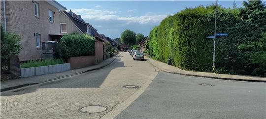 Die Hermannstraße wird nun doch erst 2024 erneuert. Foto: Lohmann