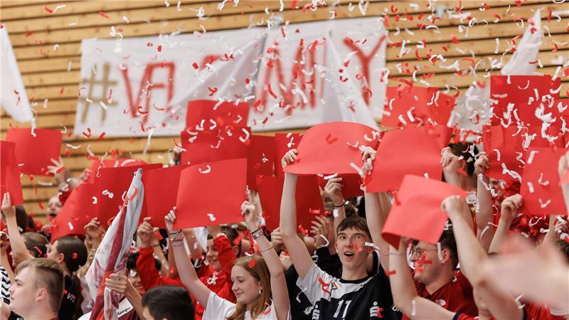Sport-Wochenende: Das ist die große Chance für Horneburgs Handballer Die Horneburger A-Jugend und seine Fans wollen den ersten Bundesliga-Sieg feiern.