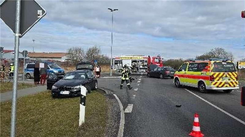 Die Horneburger Feuerwehr, Polizei, Rettungsdienst und ein Buxtehuder Notarzt waren im Einsatz.