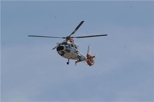 Die Hubschraubereinsätze im Kreis Harburg werden noch bis Anfang Mai fortgesetzt. Symbolfoto: dpa