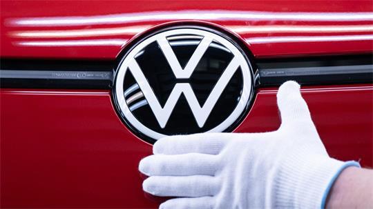 Die IG Metall droht der VW-Führung mit Arbeitskampf. (Archivbild)