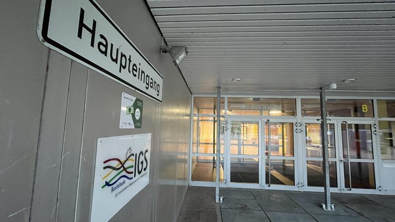 Die IGS Buxtehude wird von über 1000 Schülern besucht. Sie ist damit die größte Schule in der Hansestadt.