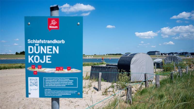 Nachts am Strand - Immer mehr Schlafstrandkörbe an der Küste Die Idee kommt aus Schleswig-Holstein.