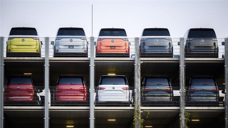 Experte rechnet mit weiteren Rabatten für Neuwagen Die Industrie muss den Autoabsatz auch 2025 mit Rabattten ankurbeln.