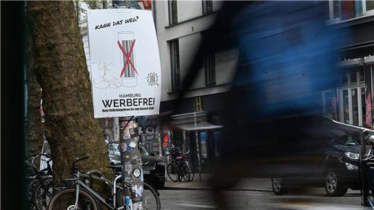 Die Initiative „Hamburg Werbefrei“ will Reklame im öffentlichen Raum zurückdrängen. (Archivfoto)