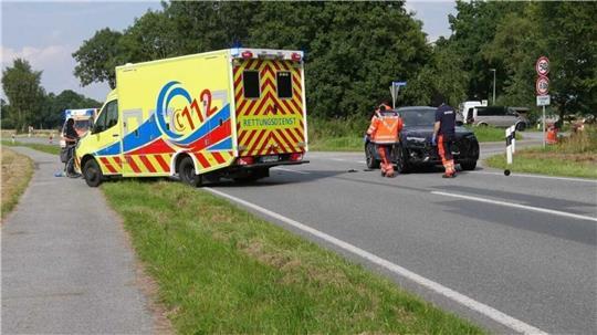 Die Insassen des Audis erlitten einen Schock und wurden vom Notarzt sowie vom Rettungsdienst versorgt.