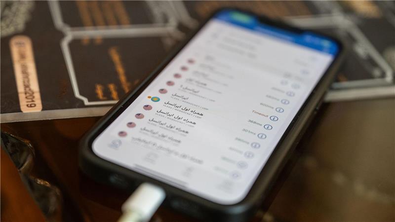 Verhandlungen im Iran-Krieg stocken - Gespräche in Russland Die Internet-Sperre im Iran stellt viele Menschen und Unternehmen vor große Probleme.