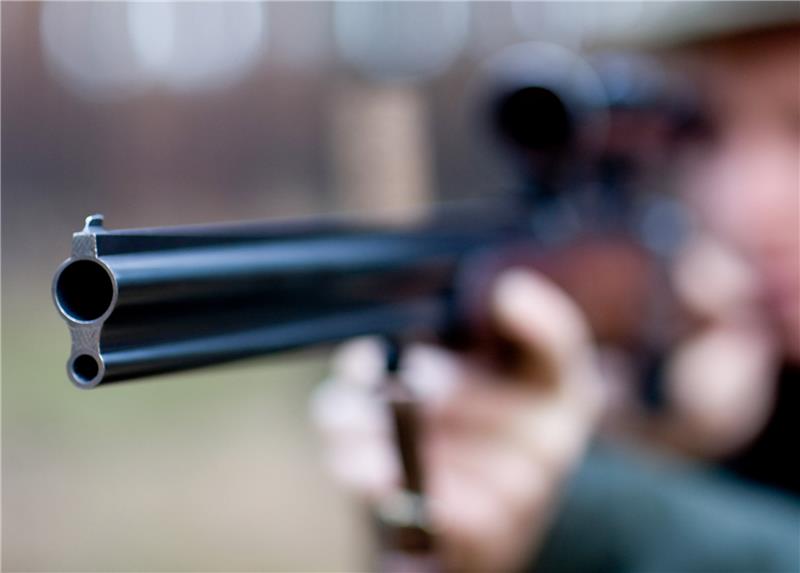 Jäger versus Tierschützerin - Von Angesicht zu Angesicht Die Jagd wird immer beliebter und zugleich gibt es viele Tier- und Naturschützer, die sie heftig kritisieren.