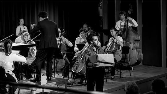Die Junge Norddeutsche Philharmonie feiert mit „nirgend_anders“ eine Premiere im Stadeum.