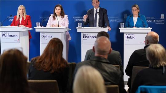 Die Justizministerkonferenz will Missbrauch bei der Änderung des Geschlechtseintrags entgegenwirken. 