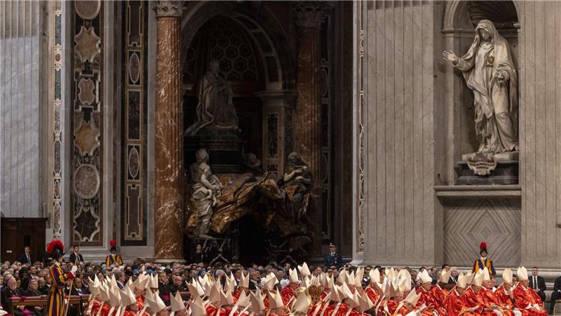 Die Kardinäle feierten am Morgen die Messe „Pro eligendo Romano Pontefice“ im Petersdom.
