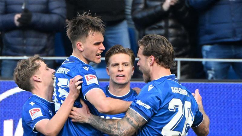 Die Karlsruher bejubelten kurz nach der Pause den Ausgleich.