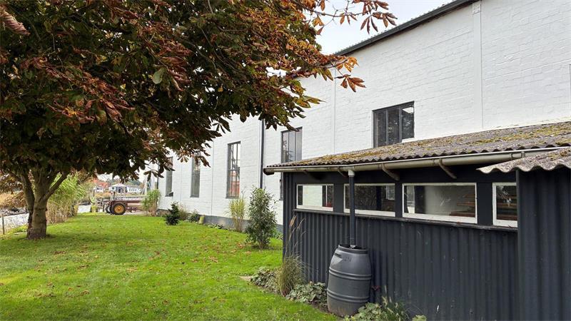 Nach 46 Jahren sagt Erika Hatecke Tschüss – Aber sie hat noch einiges vor Die Kastanienwiese neben der Lagerhalle soll noch weiter bepflanzt werden.