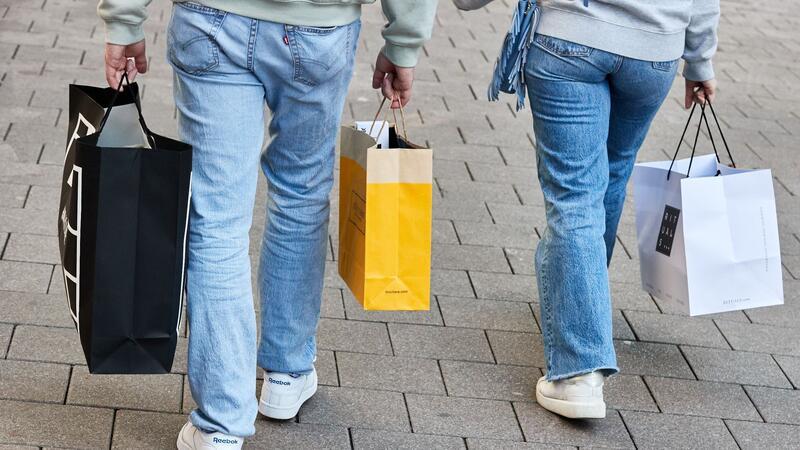 Die Kaufkraft der Einwohner in Deutschland hat nach Berechnungen des Marktforschungsinstituts GfK dieses Jahr abgenommen.