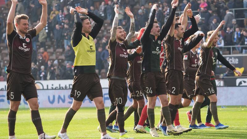 HSV kein Konkurrent mehr: St. Pauli vergoldet glänzende Woche Die Kiezkicker haben gegen Hertha BSC den nächsten Heimsieg eingefahren.