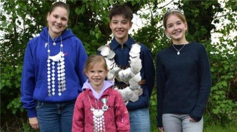 Die Kinderwürdenträger Mathilda Bambl, Freda Ihben, Mats Wegener und Anna-Josephina Vogler.