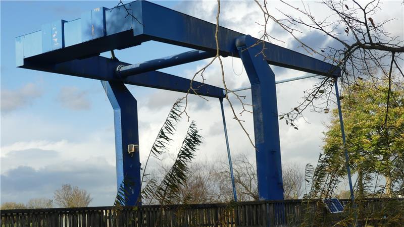 Die Klappbrücke in Dornbusch soll dringend saniert werden.