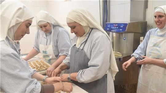 Die Klarissen sind für ihre Süßigkeiten aus der Klostermanufaktur bekannt. (Handoutbild)