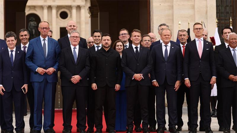 Die Koalition der Willigen hat in Paris über die weitere Unterstützung der Ukraine beraten.