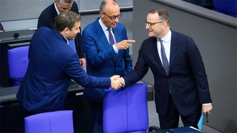 Merz verkündet Tomahawk-Deal – und wirbt für Reformen Die Koalition hatte sich in der vergangenen Woche auf ein Reformpaket mit 34 Punkten verständigt.