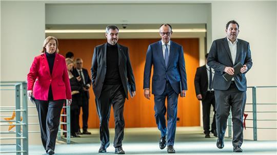 Die Koalition macht einen Schritt zurück bei den Entlastungen und einen nach vorne bei den Reformen. (Archivbild)